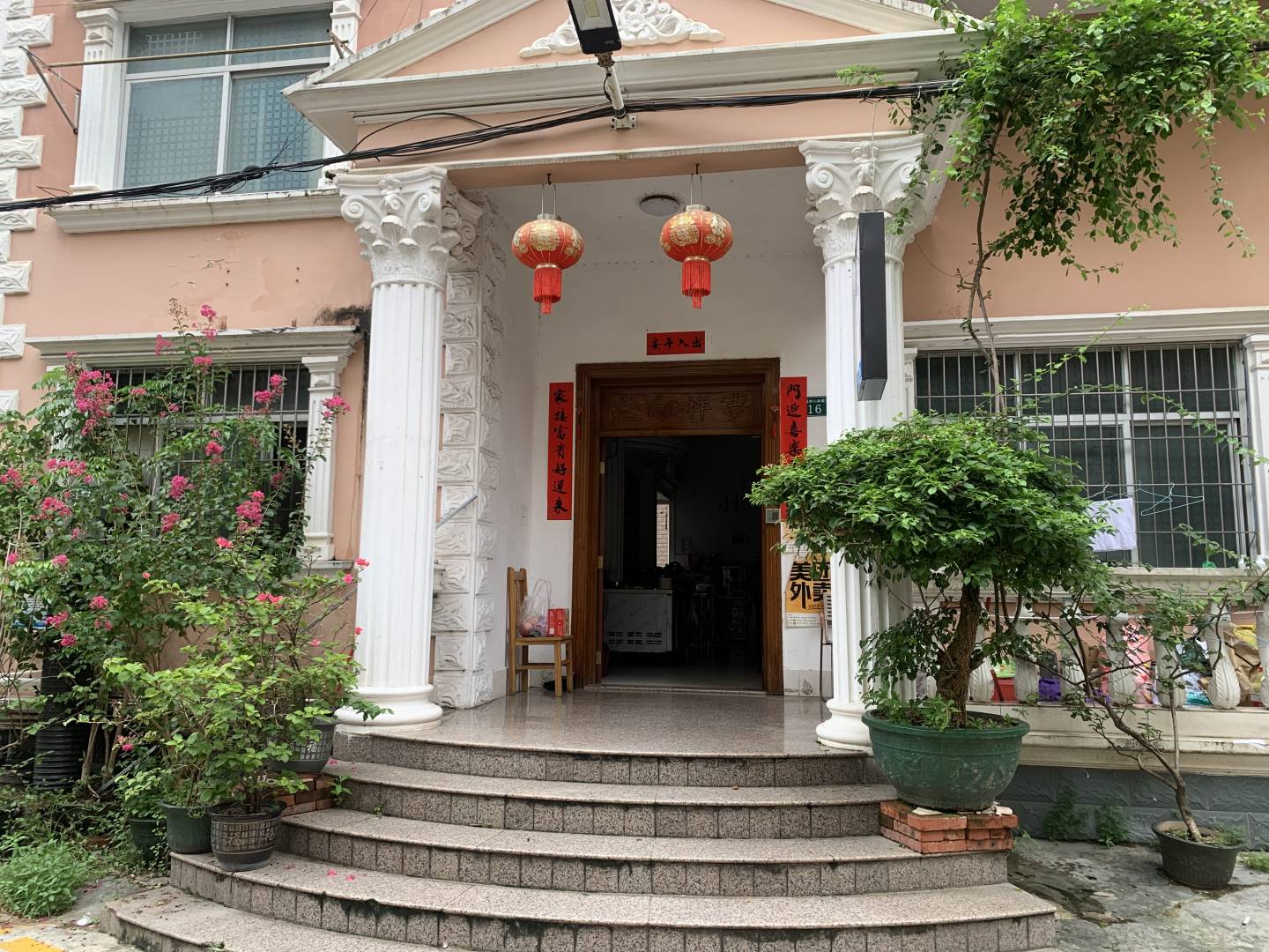 钦州荣华宾馆
