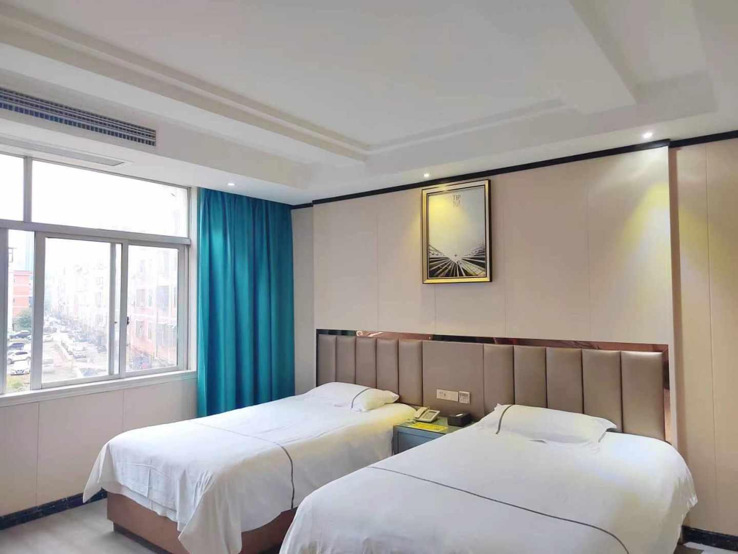 元亨酒店(长塘村卫生室西北)