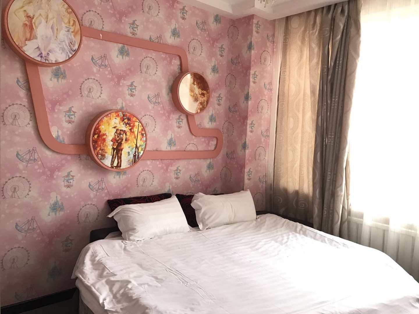 加木斯帝客时钟宾馆