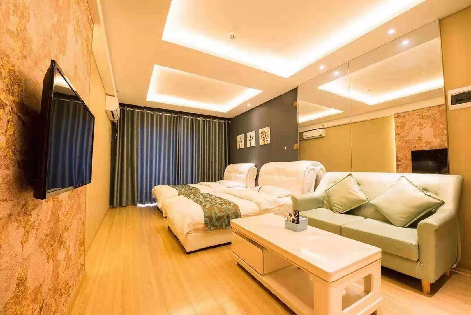8号公寓酒店(银传达阅城店)