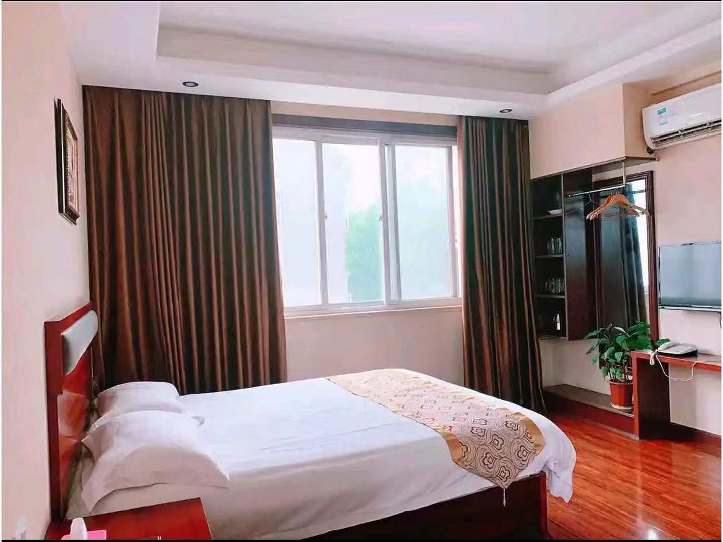 锦鸿宾馆(玉岭北路店)