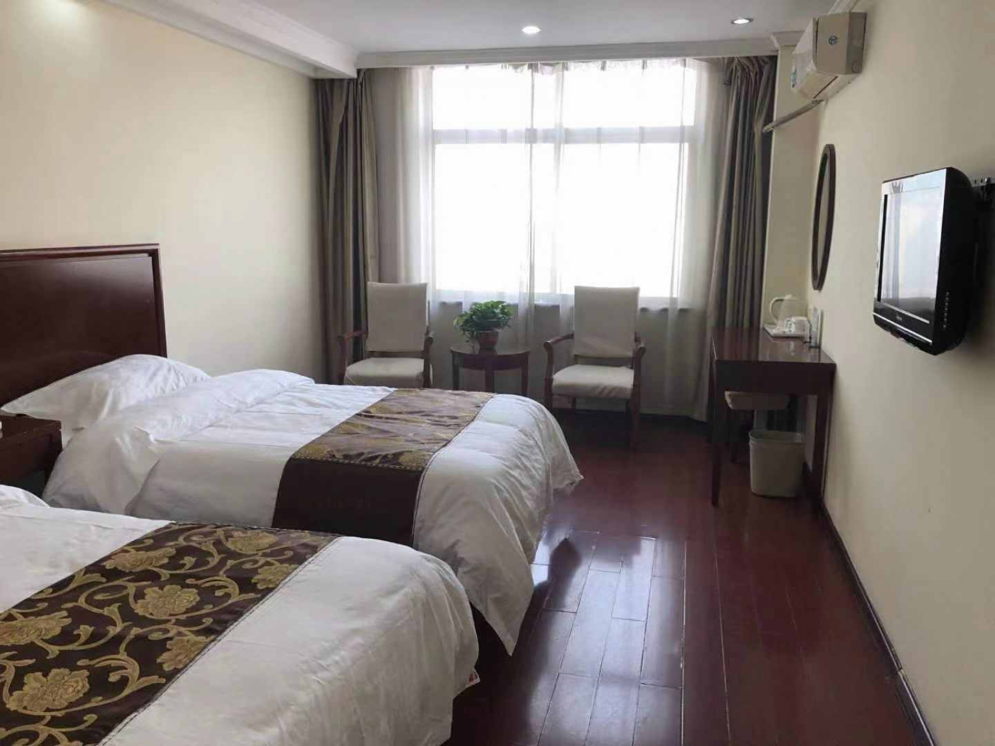 运城鑫金马大酒店(南风广场店)