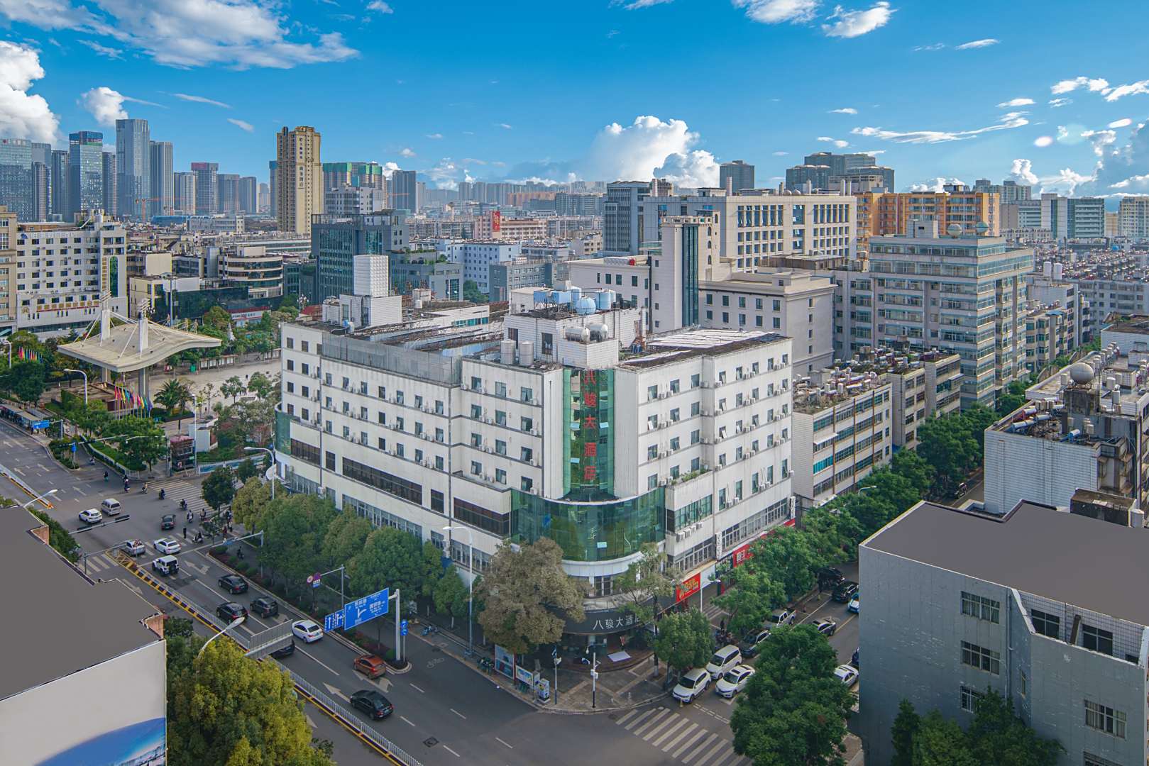 八骏酒店店(昆明关上火车站店)