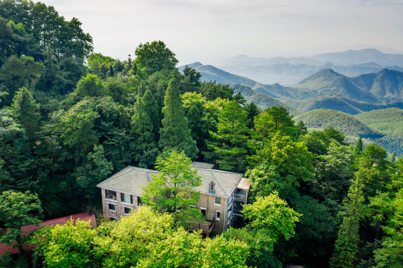 160洋房·莫干山景区山顶民宿
