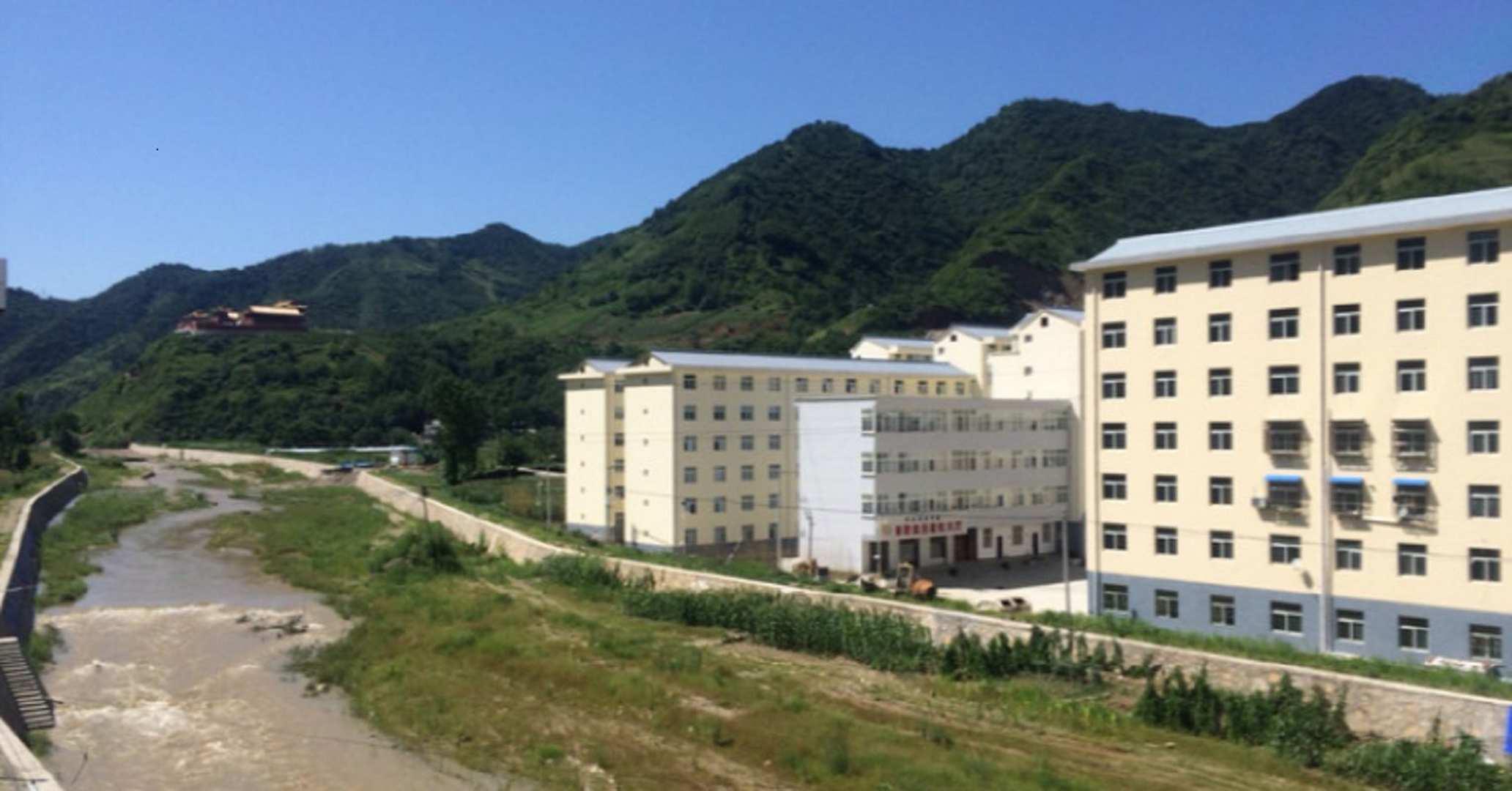 柞水合百丽酒店