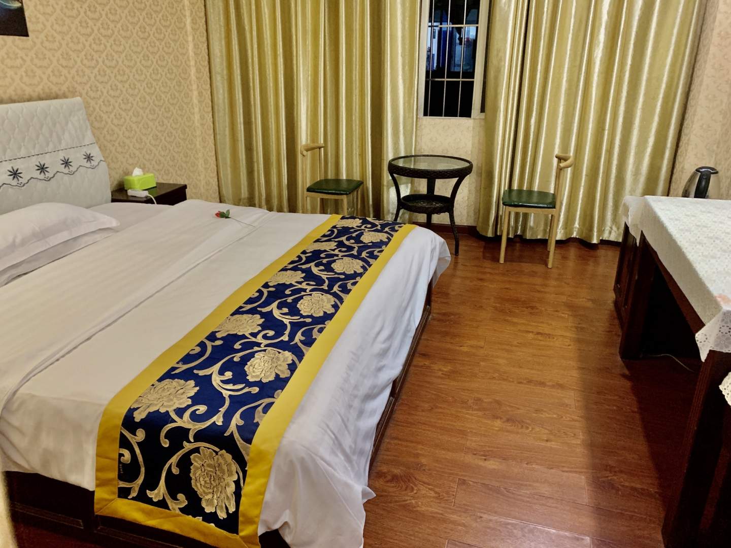 泸州全兴宾馆(滨江路三星街店)