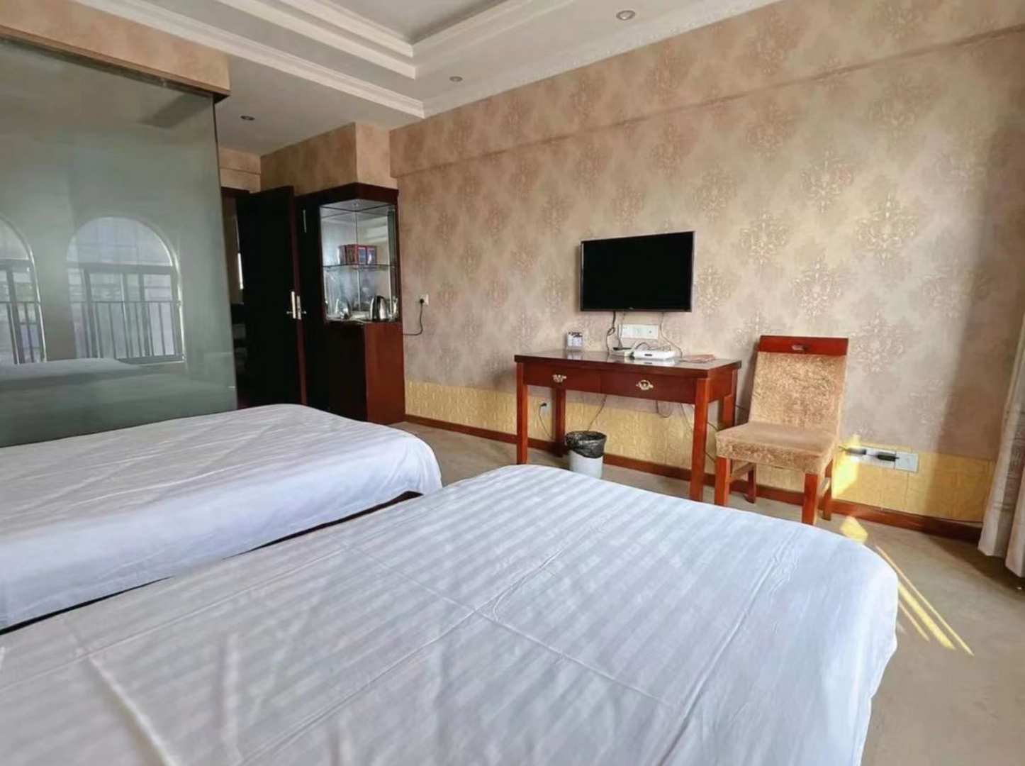 豪丽商务宾馆(光明路店)