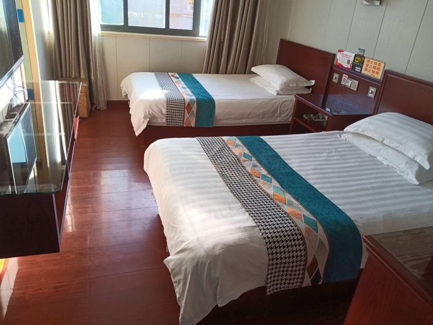 金泉宾馆(白泉路店)