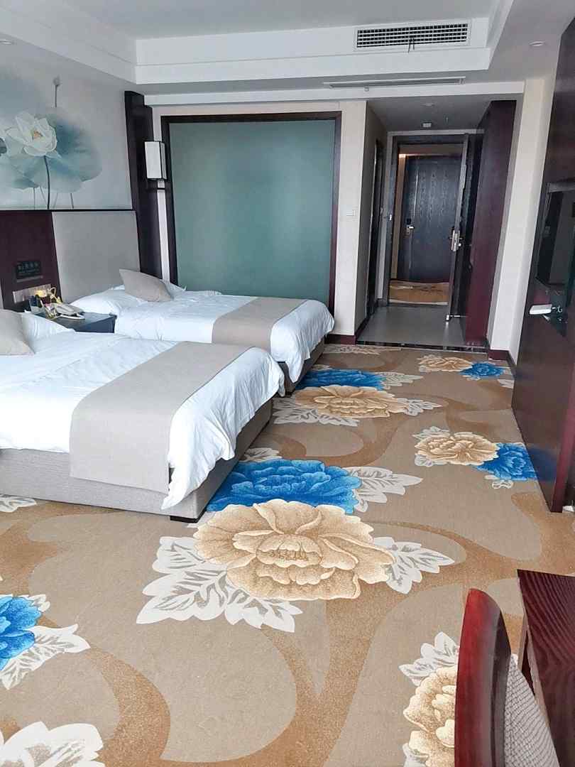 花连万福大酒店