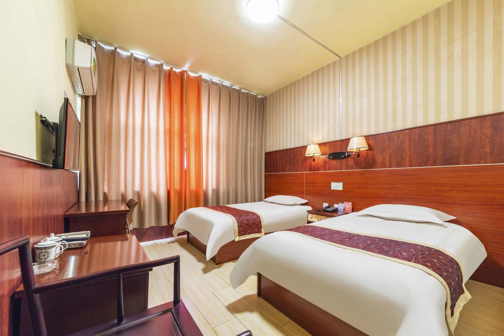 天龙宾馆(黄山二路店)