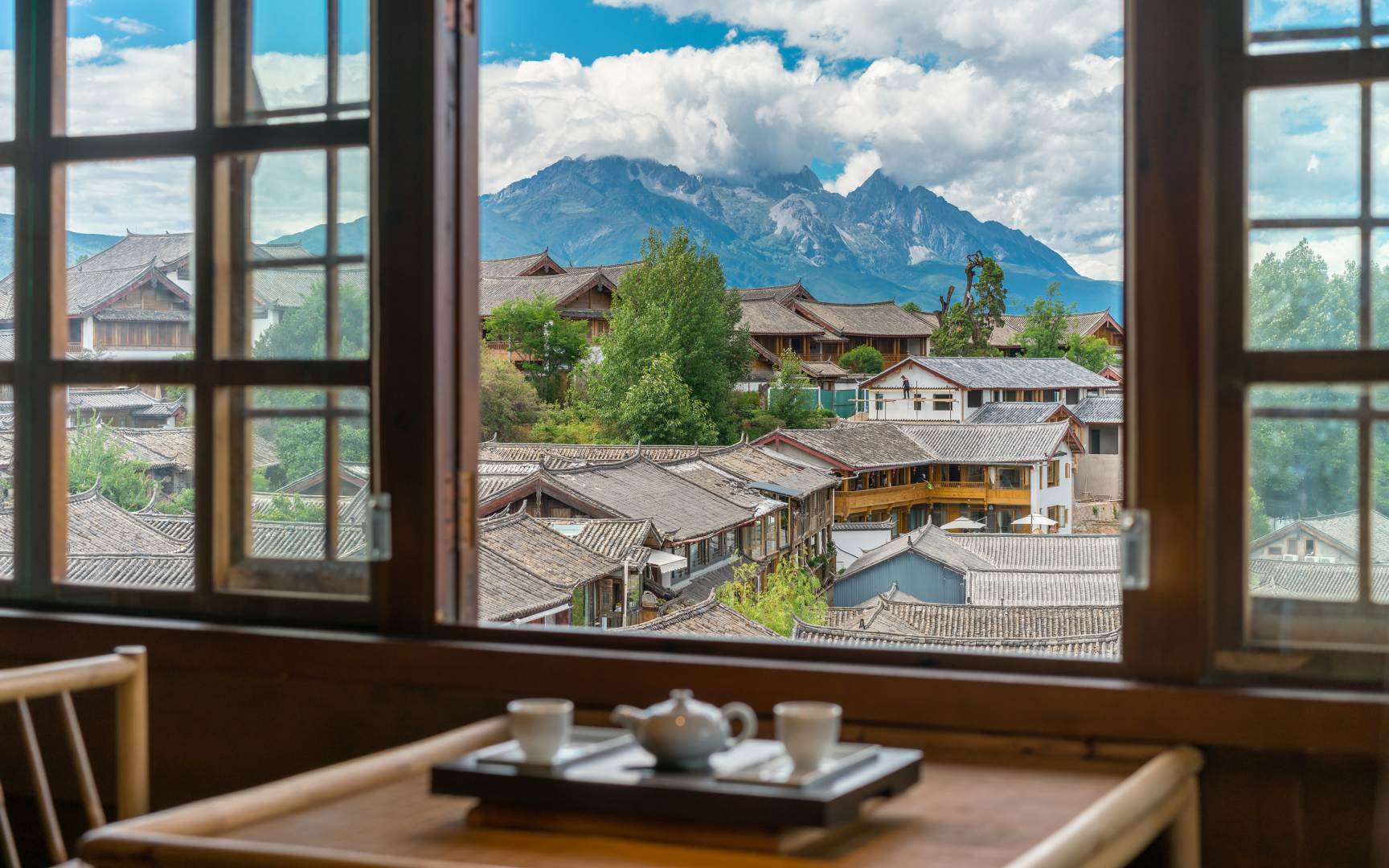 心宿山雪倾城全景度假会馆(丽江古城大水车店)