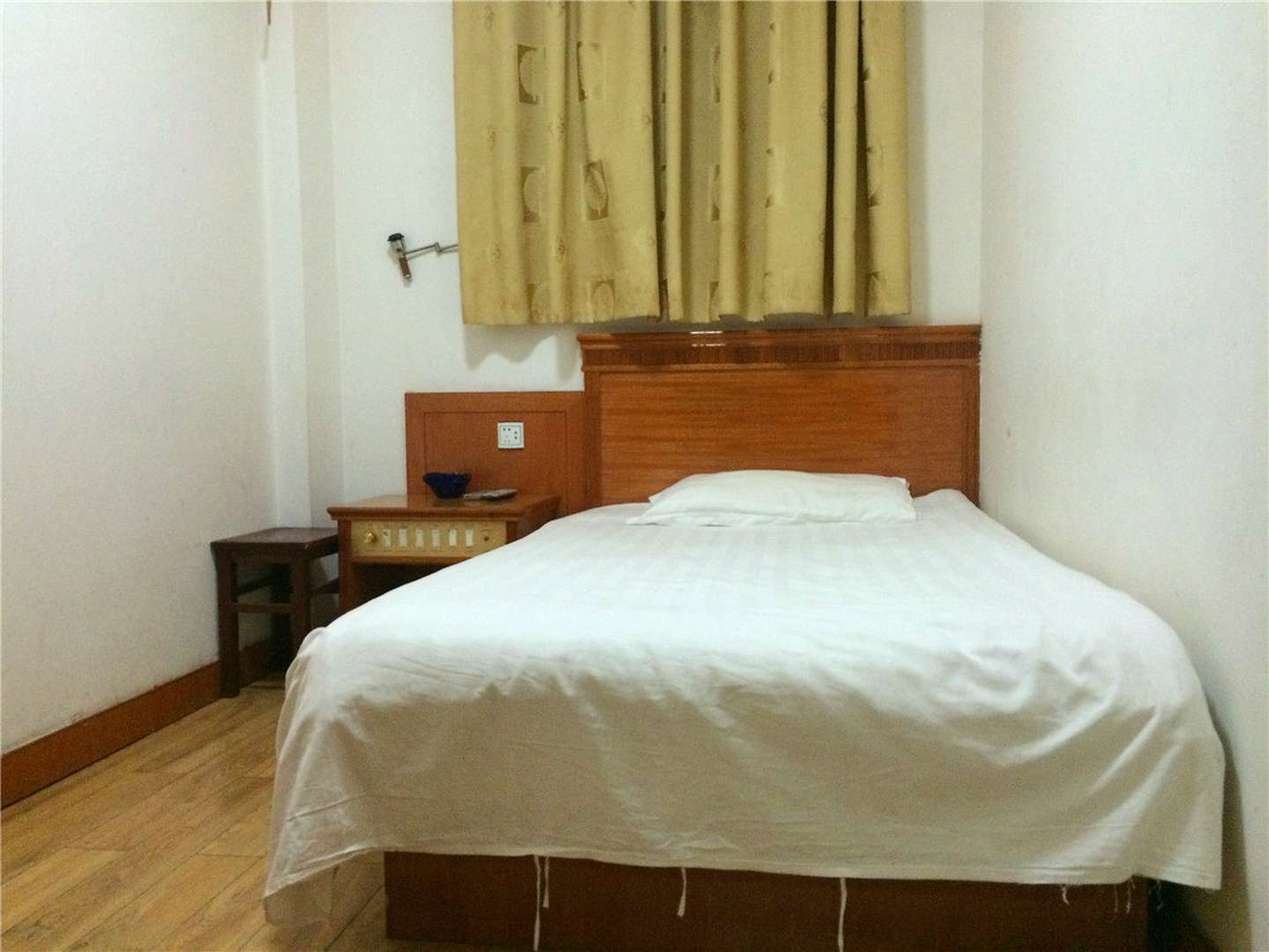 金盈宾馆(渔市大街店)