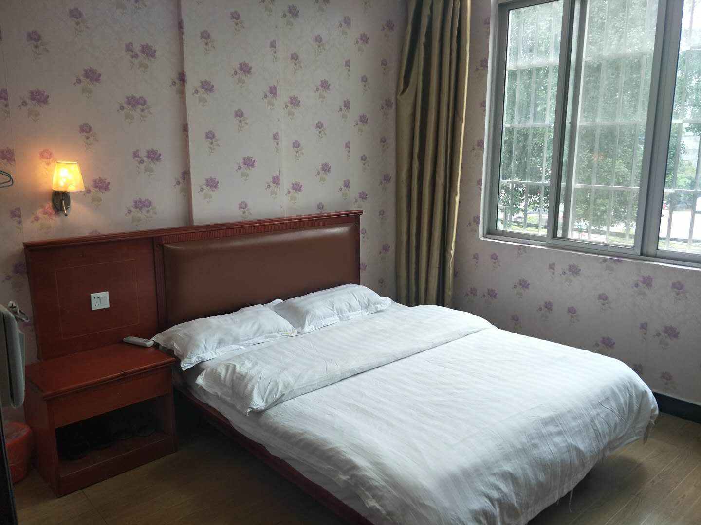 防城港湘岳宾馆(群星大道店)