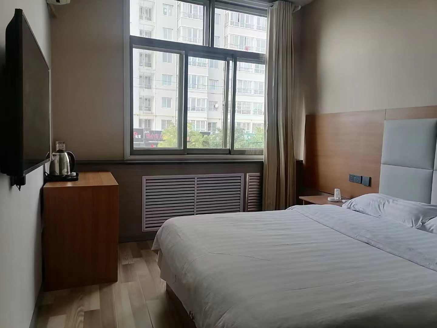 荣晖商务宾馆