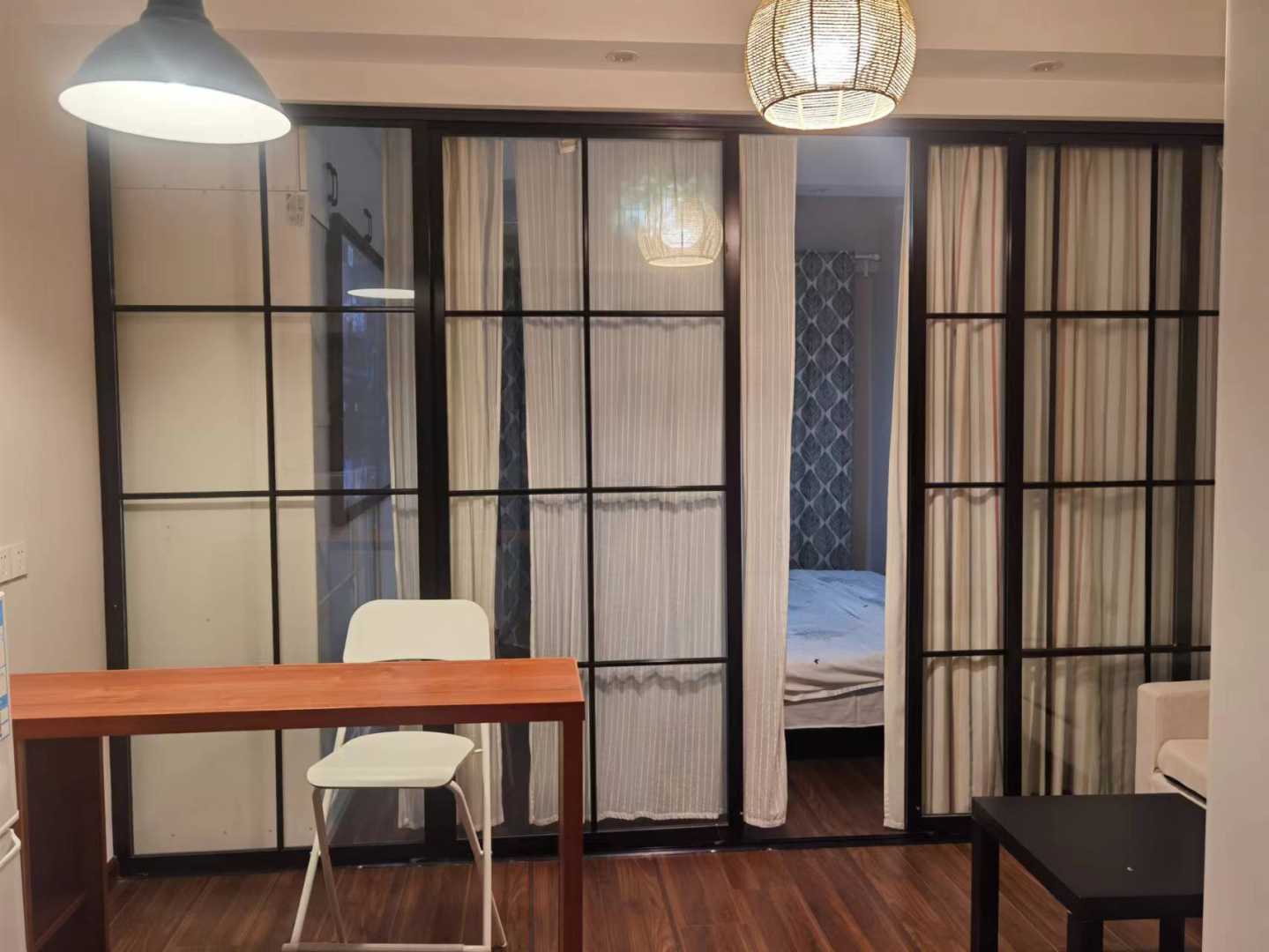 艾迪公寓(苏宁广场店)