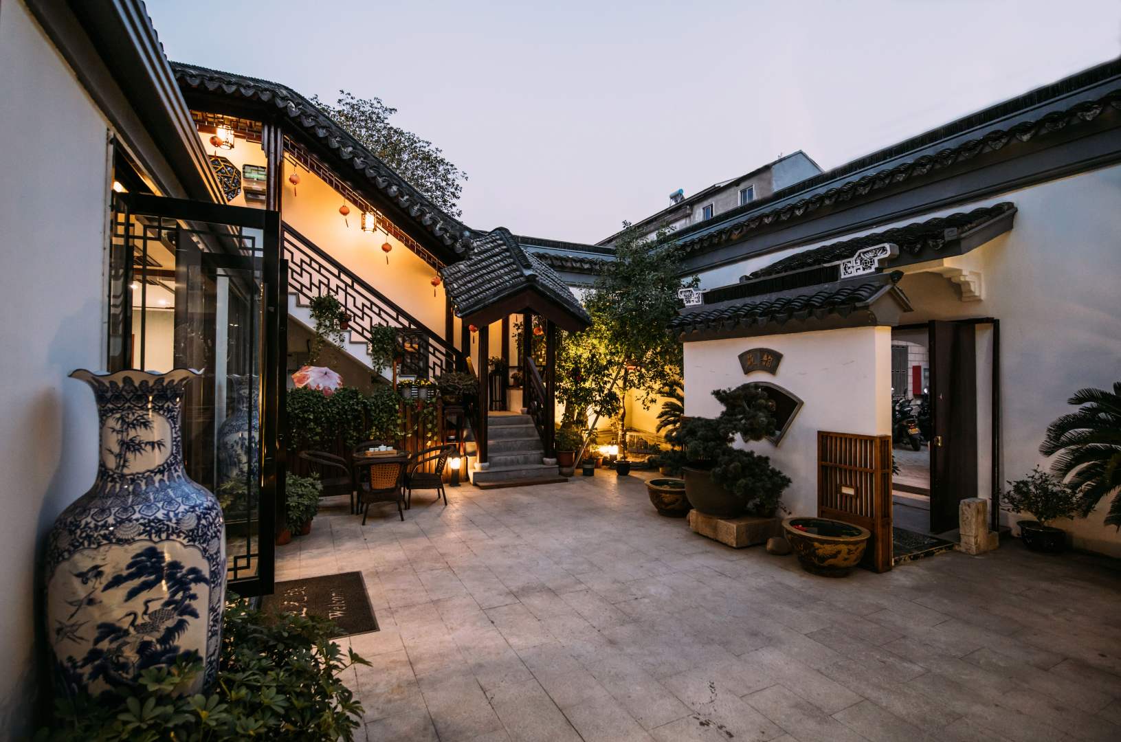 苏州苏韵深处民宿(苏州观前街乐桥地铁站店)