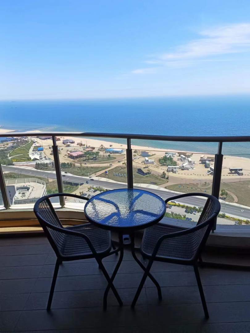 恋上海Travel海景美宿(东戴河白金海店)