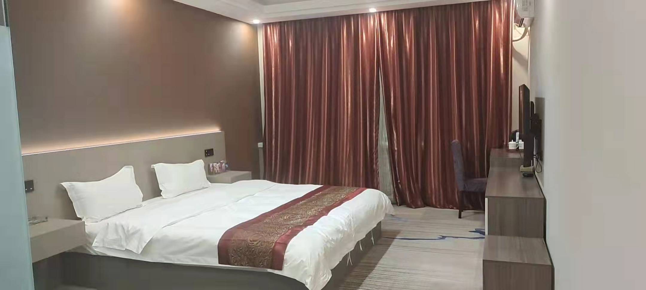 富锦锦江府邸宾馆