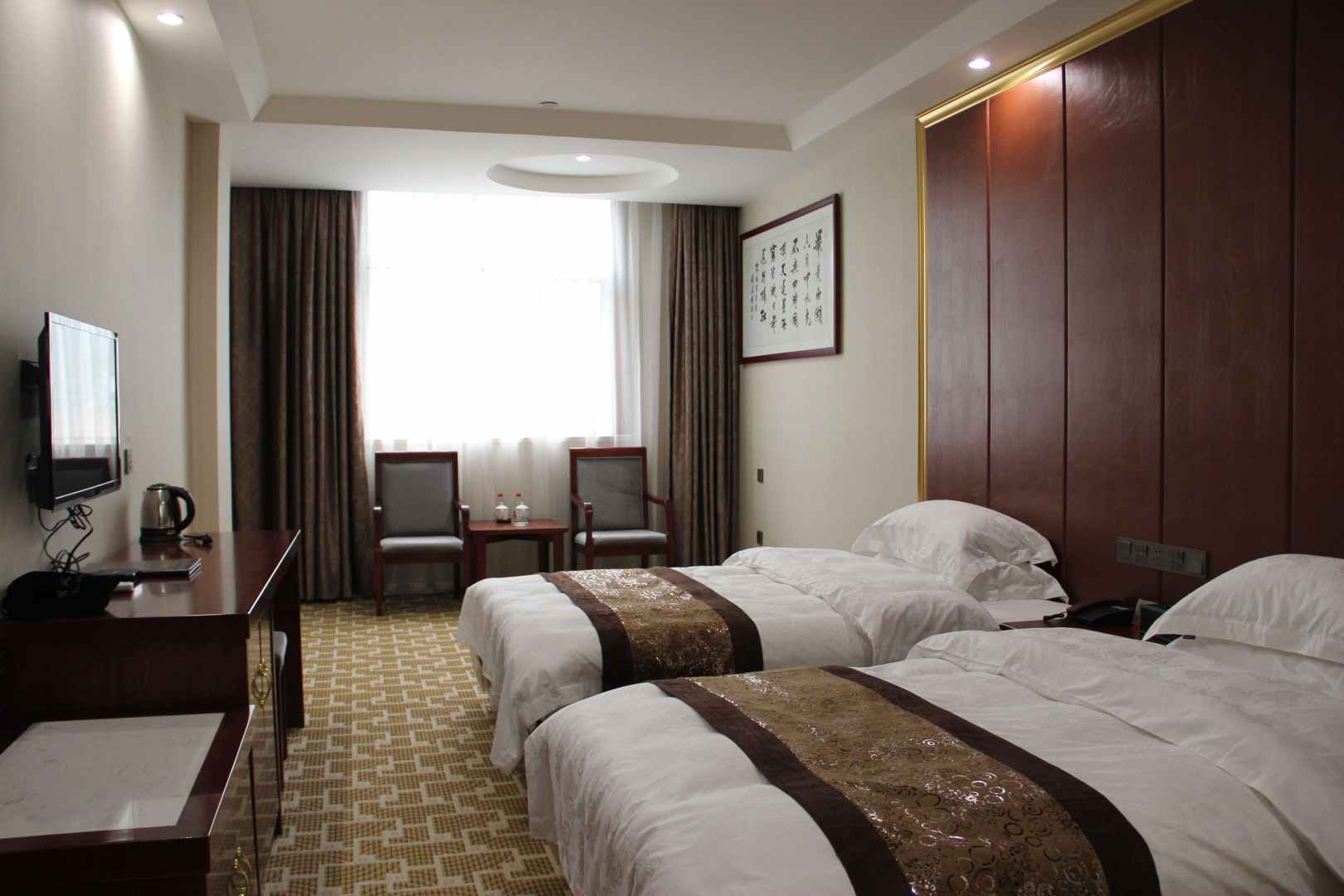 宁陕青树湾酒店