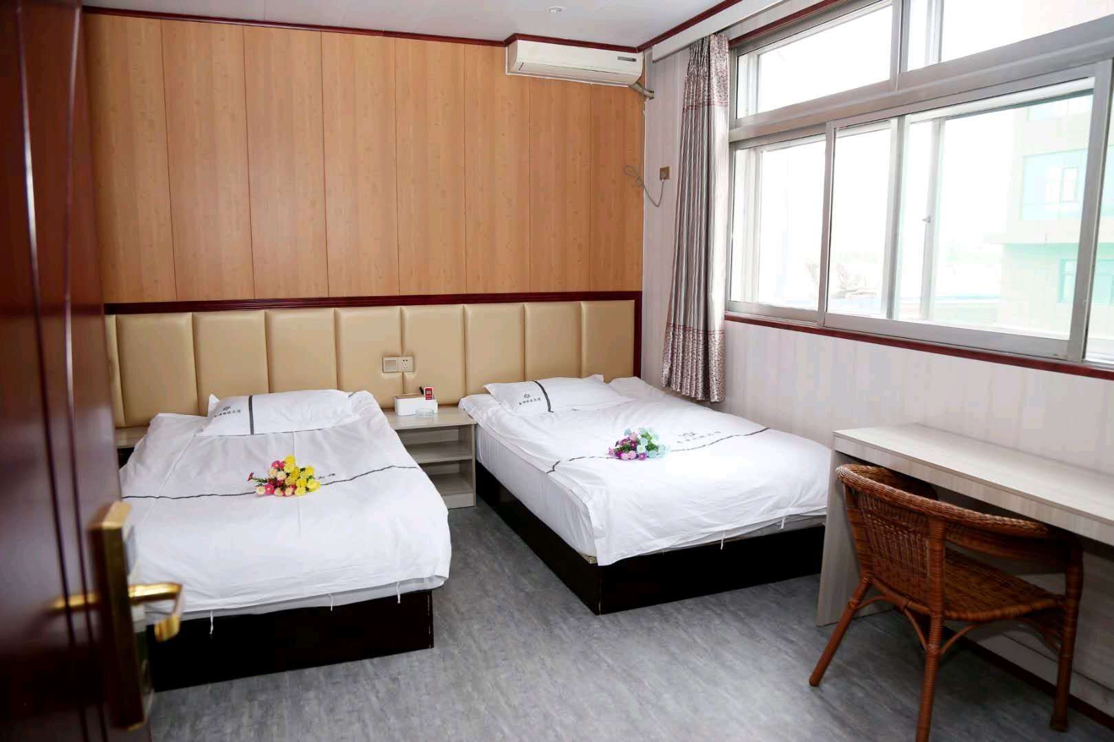 鑫泽宾馆(向阳路店)