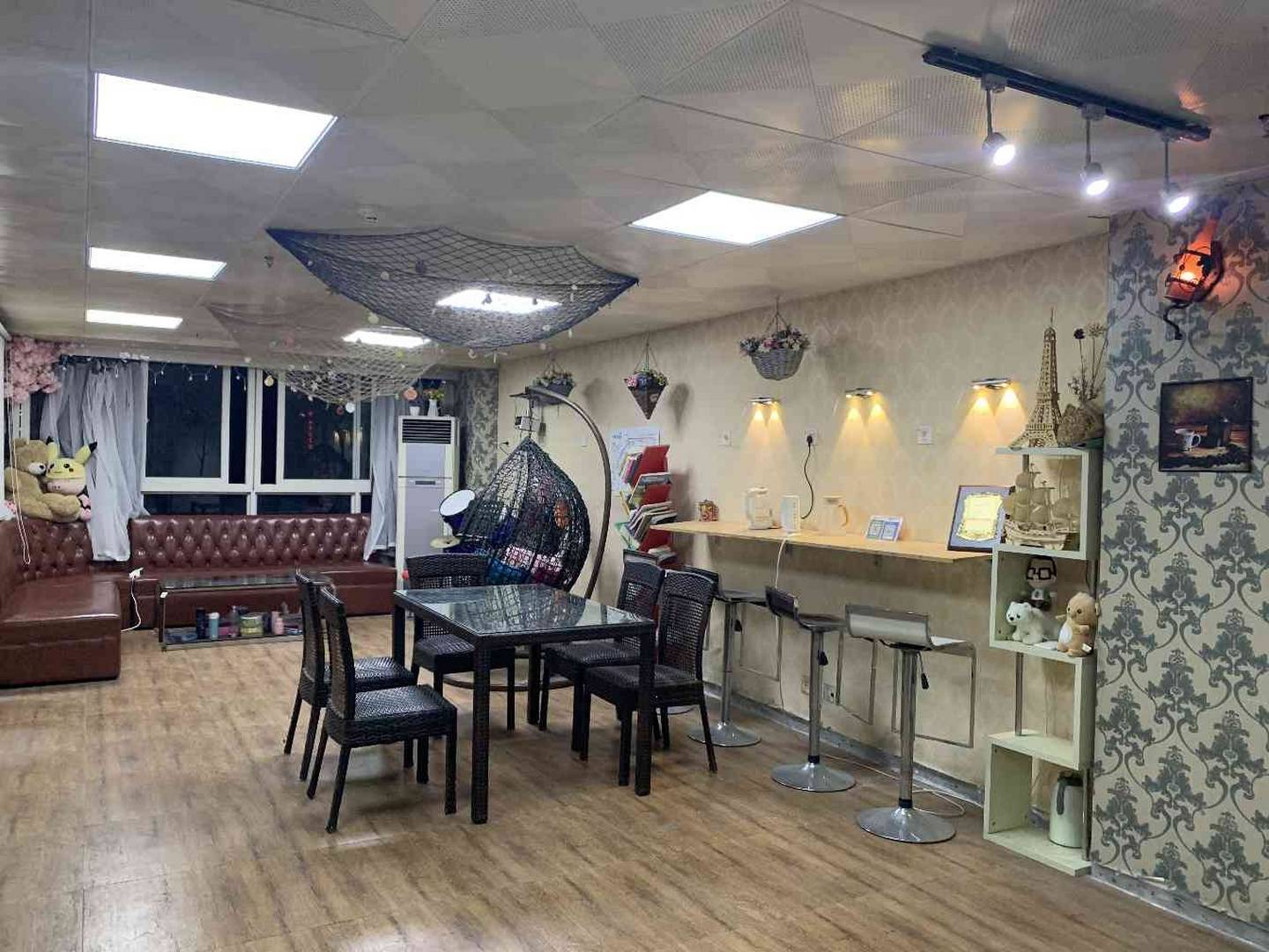 南京玄武小栈青年旅舍(玄武湖地铁站店)