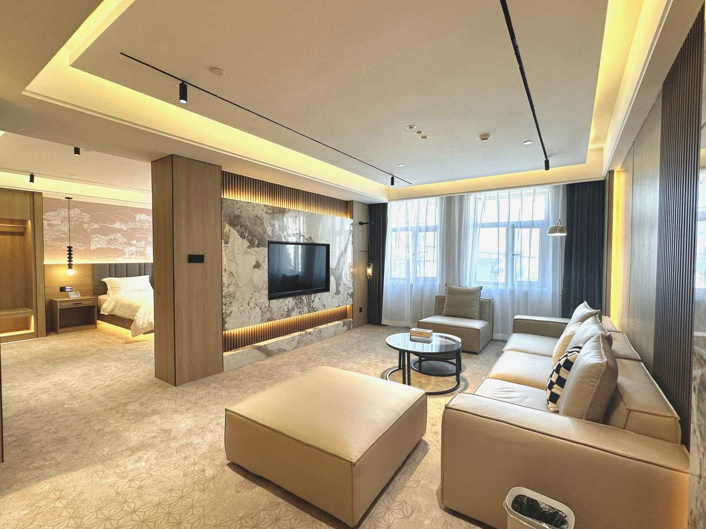 海伦悦柏酒店