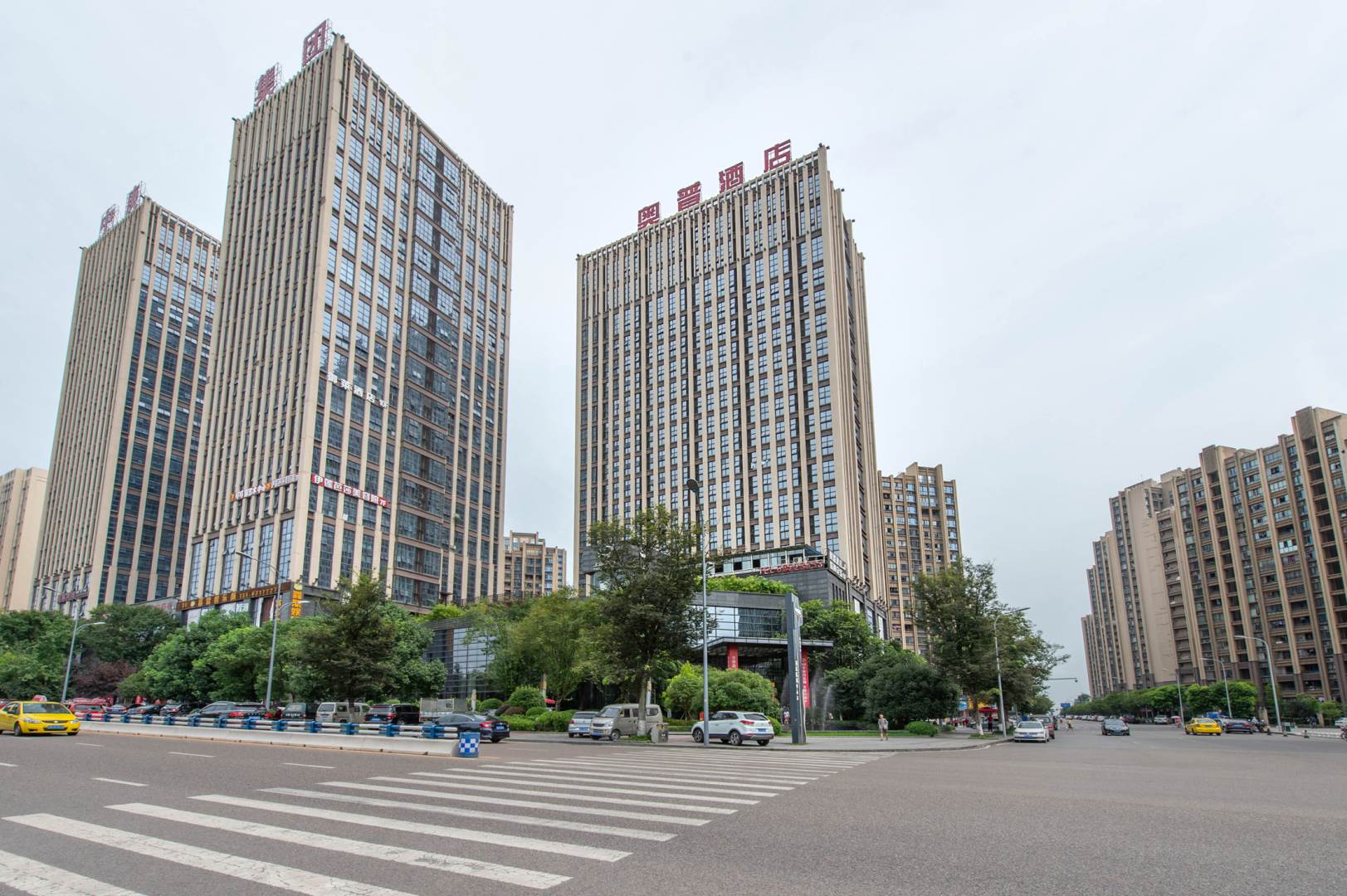 奥普九点(重庆蔡家轻轨站店)