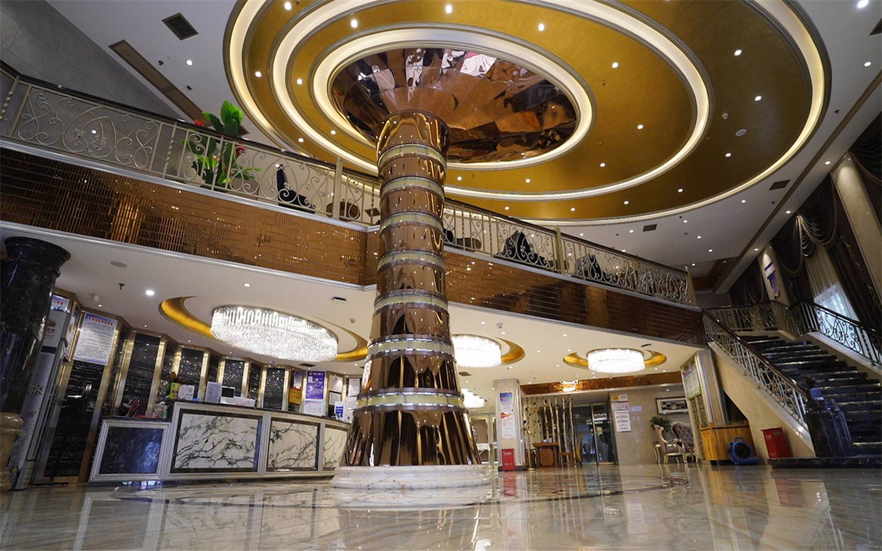 鸿福大酒店