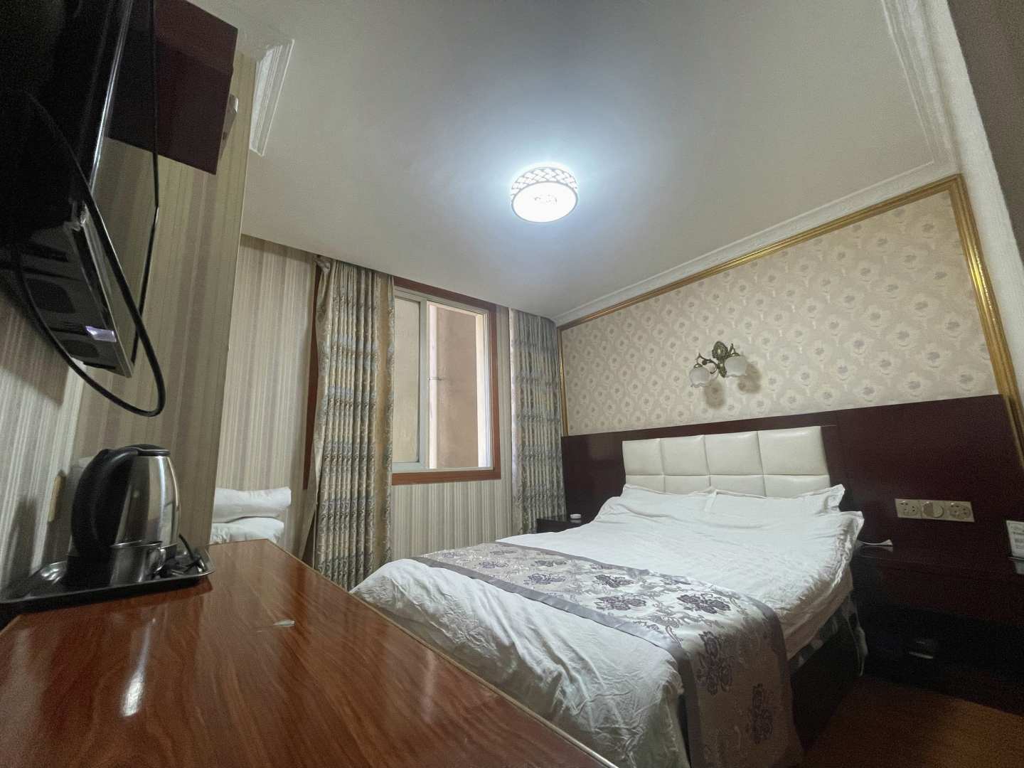 雅江天雅宾馆(解放街店)
