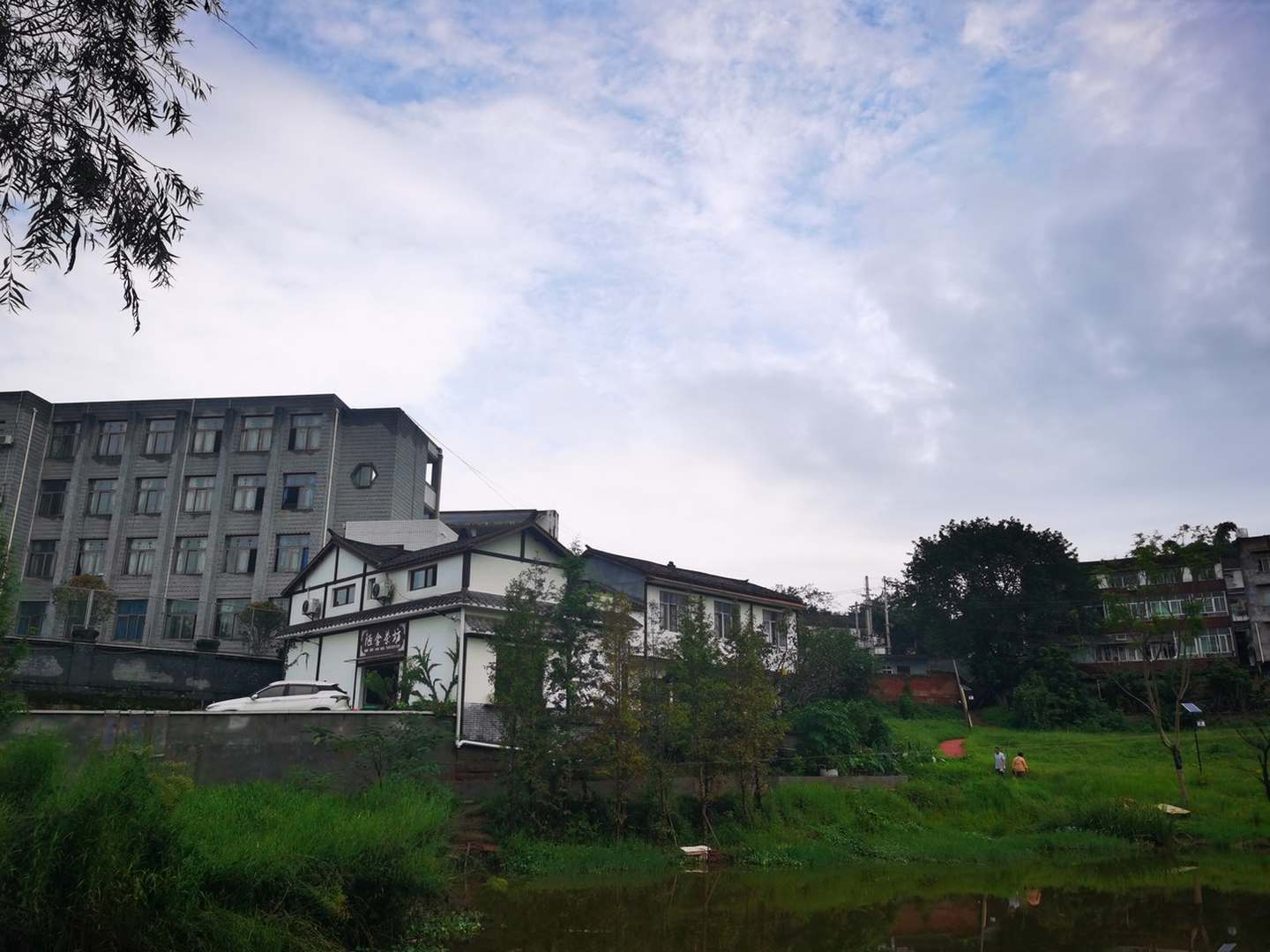 陋舍客栈(仙市古镇店)