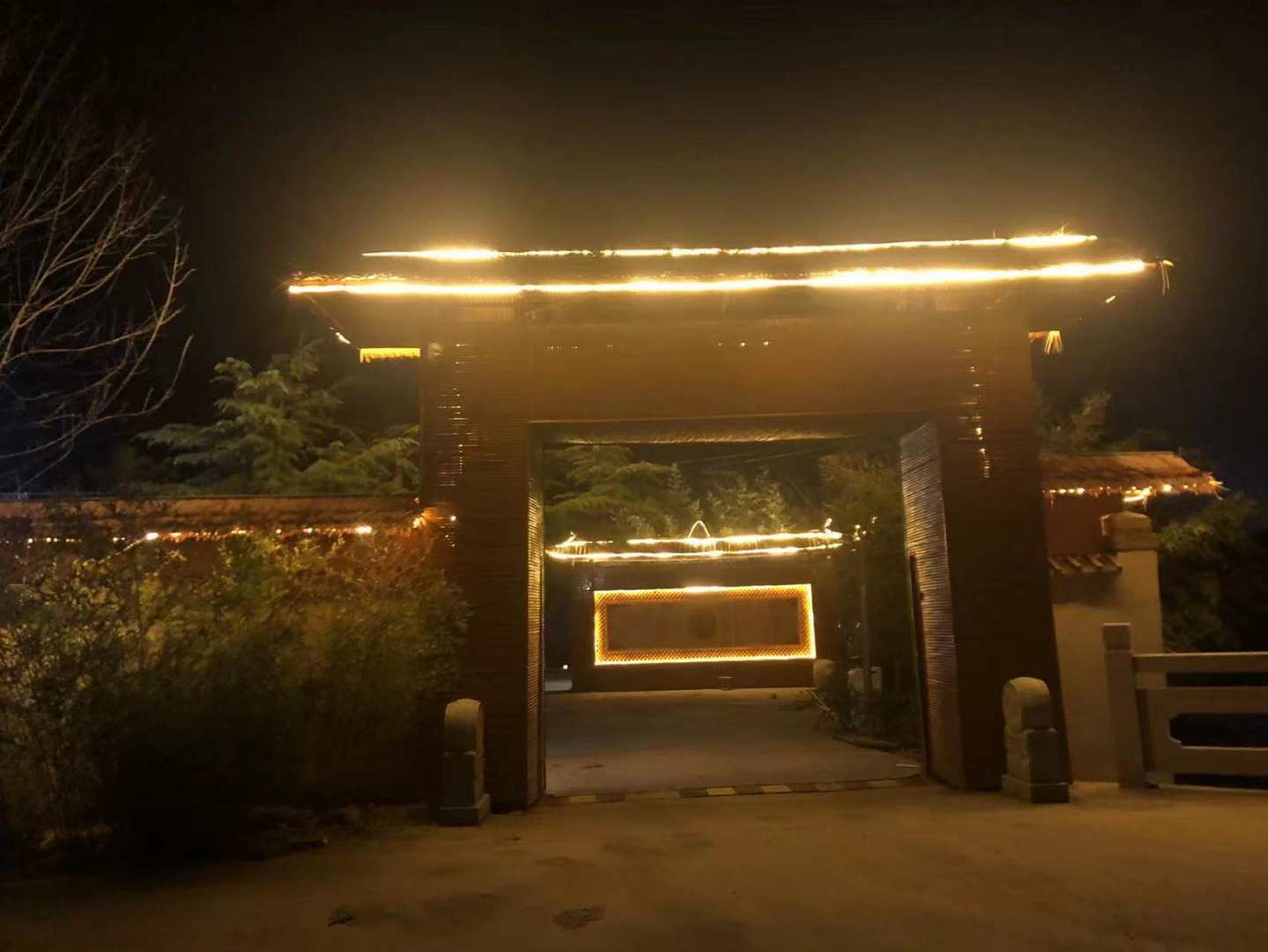 南山区伴溪草堂民宿