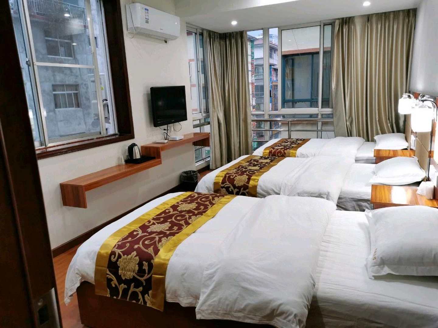 陇南泷城宾馆