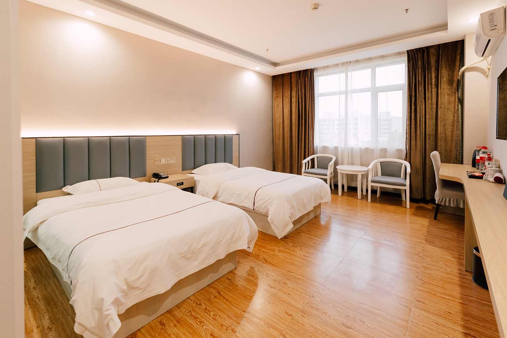 闻喜锦程智慧大酒店