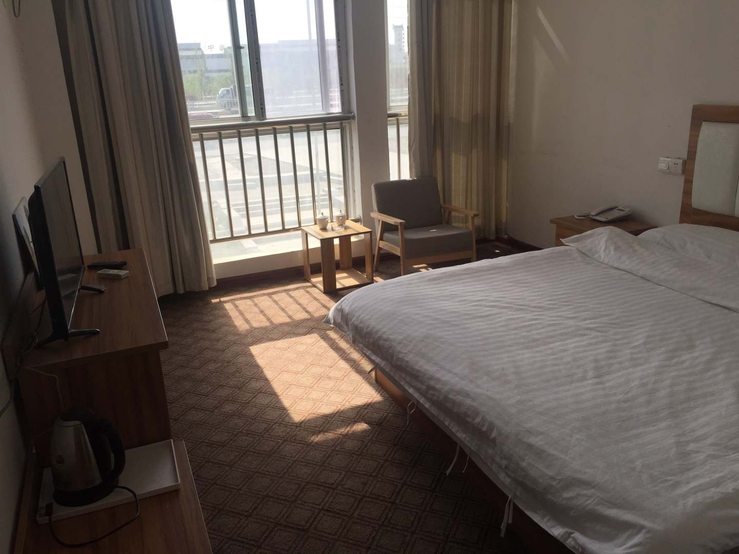 东篱下商务宾馆