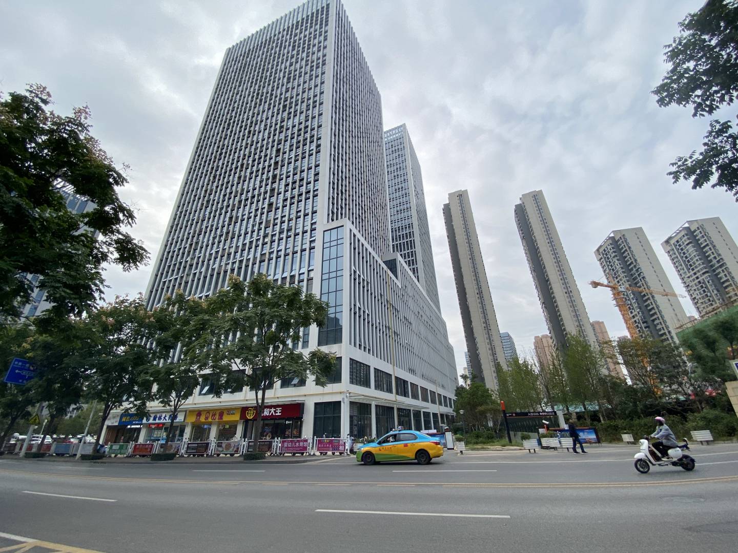 A梦民宿(宜昌新华广场长江广场店)