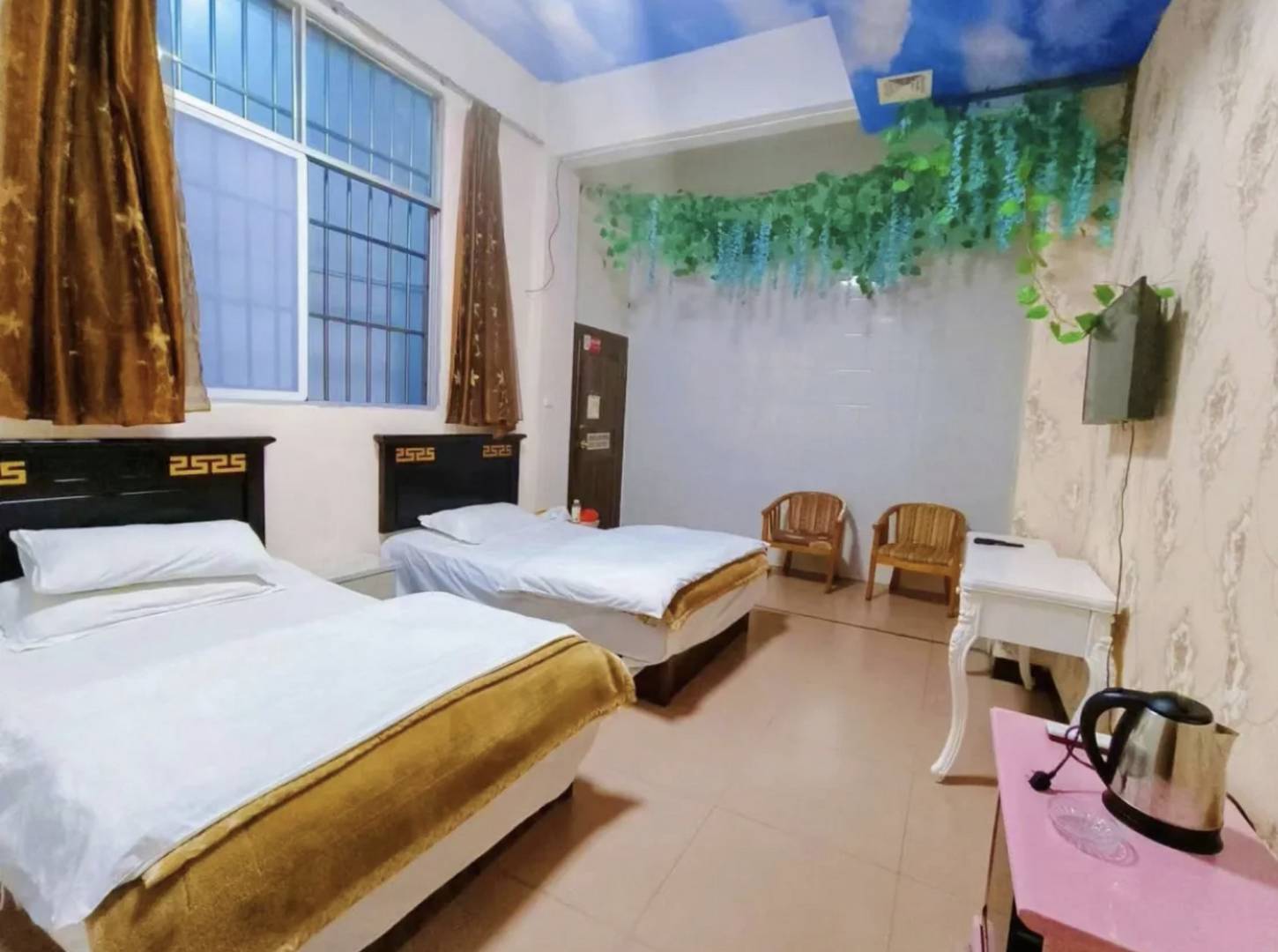 七都宾馆(学府路店)