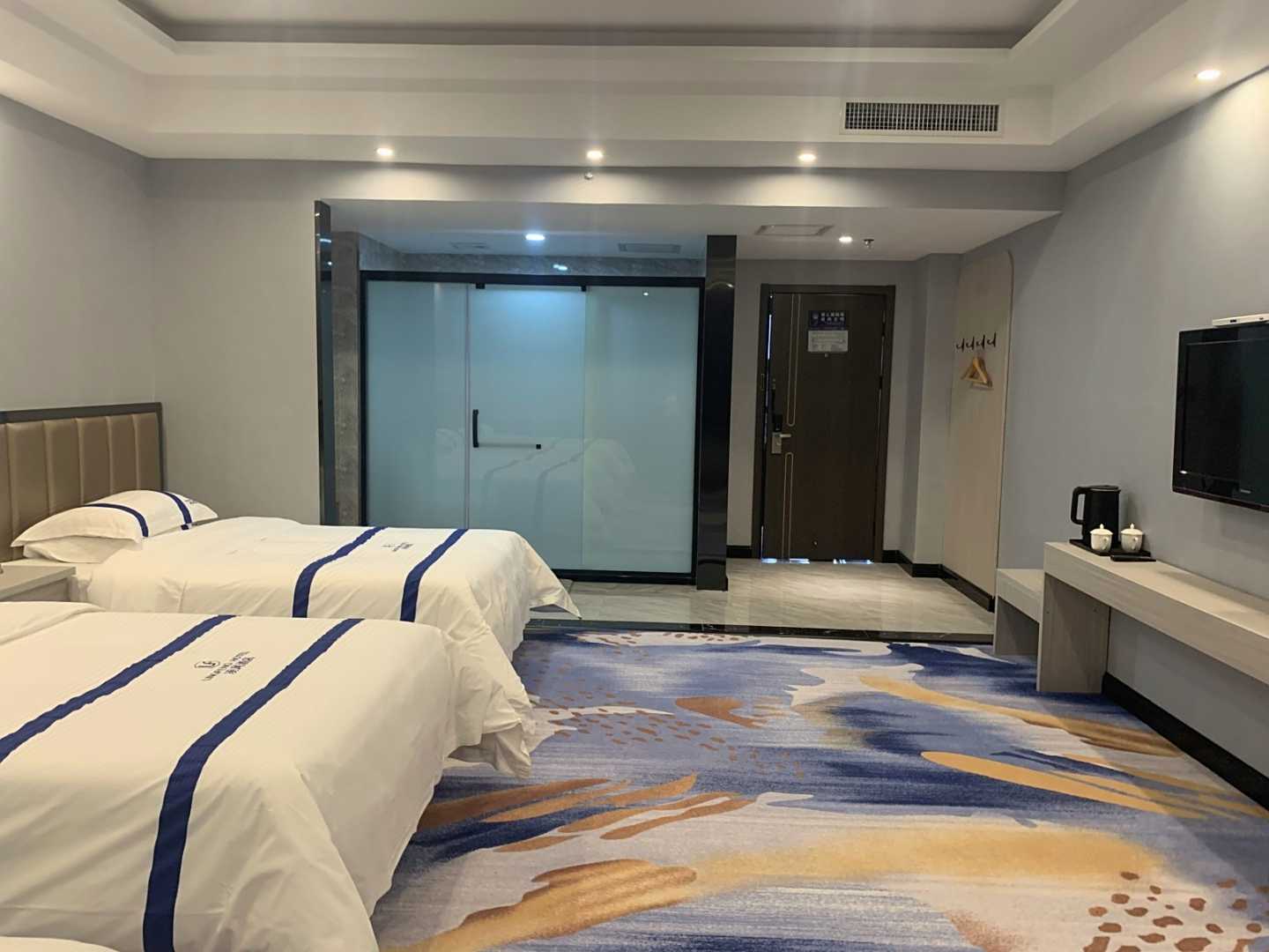 凌沨酒店