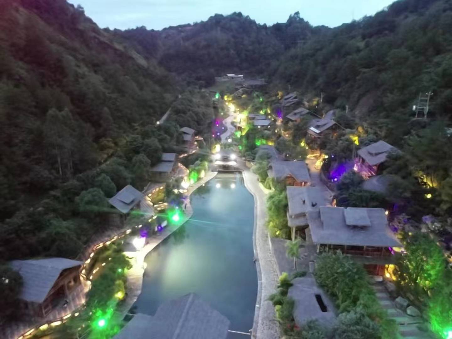 兴宁市逍遥谷民宿馆