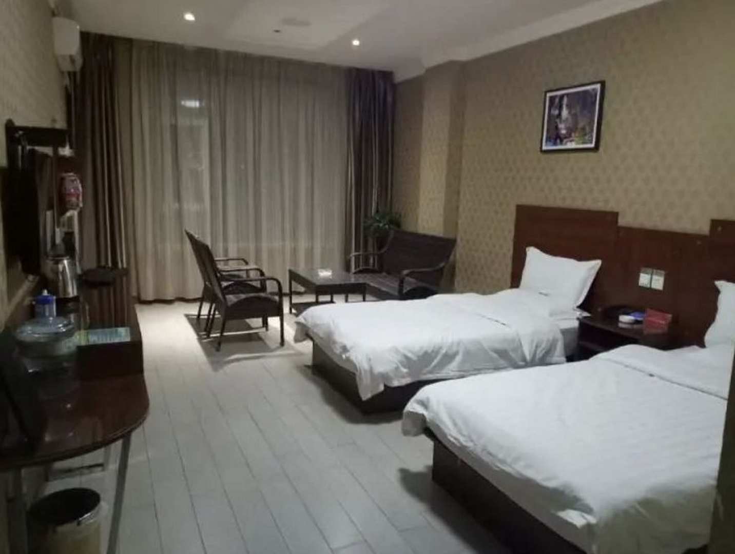乐家宾馆(迎宾路店)