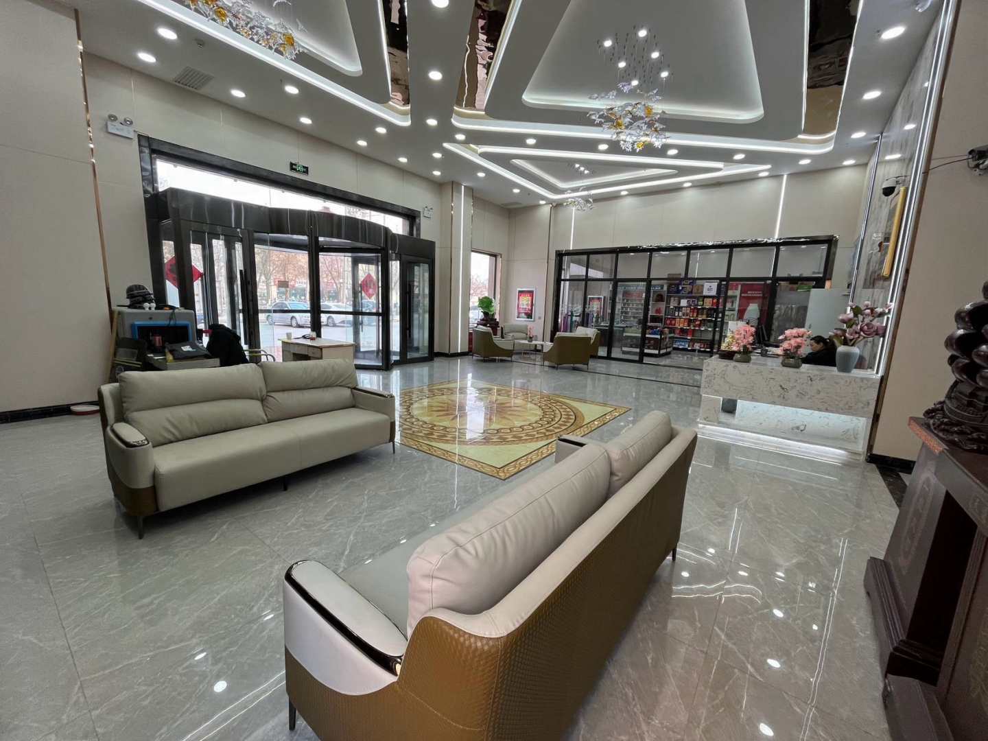 吐魯番華盛大酒店(椿樹(shù)路店)