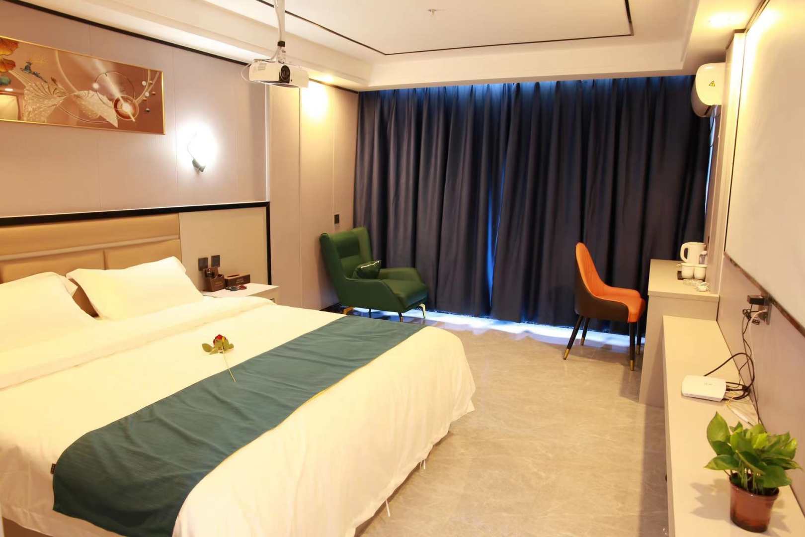 海丰明辉酒店公寓