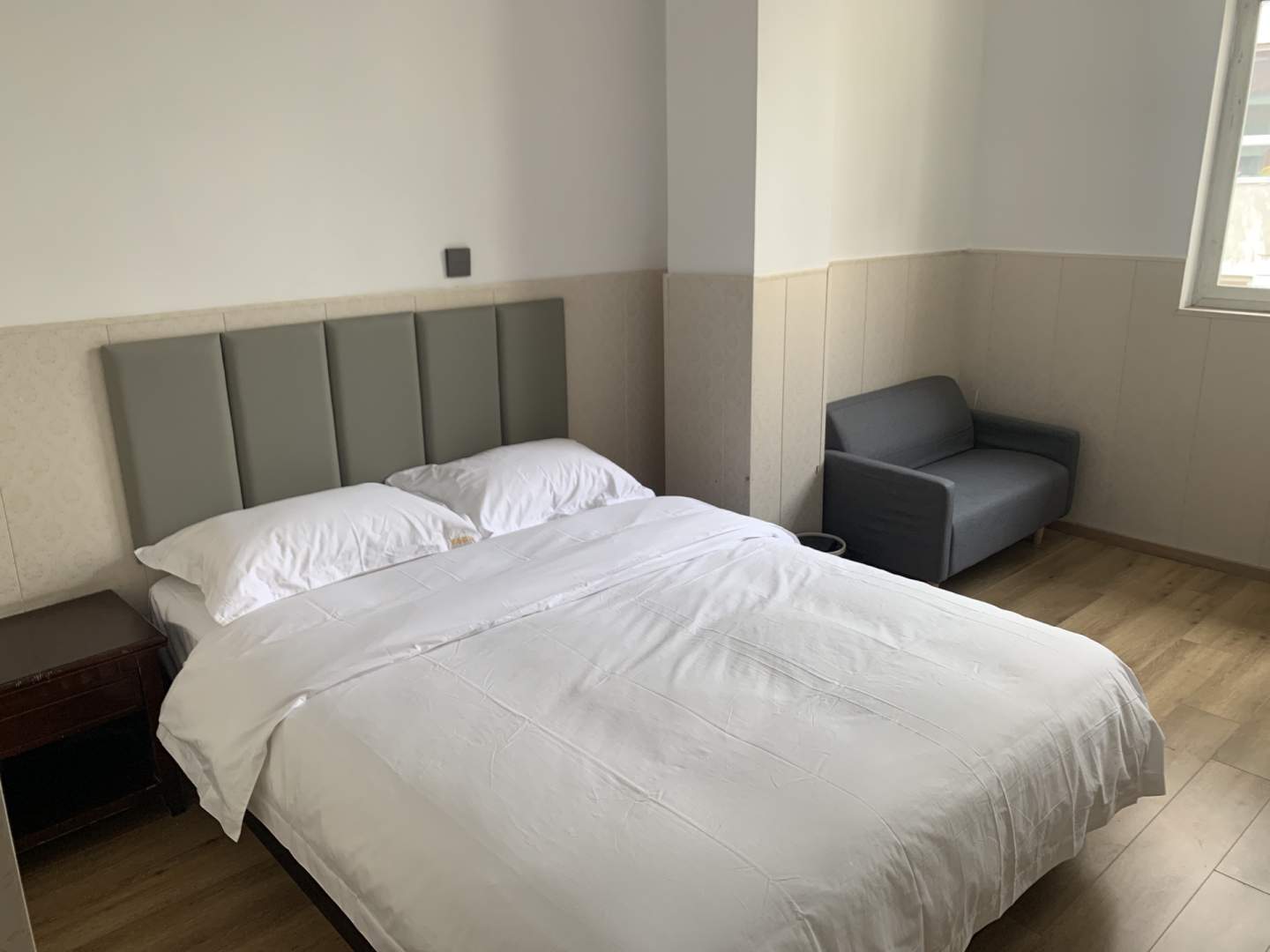镇江罗马假期旅店
