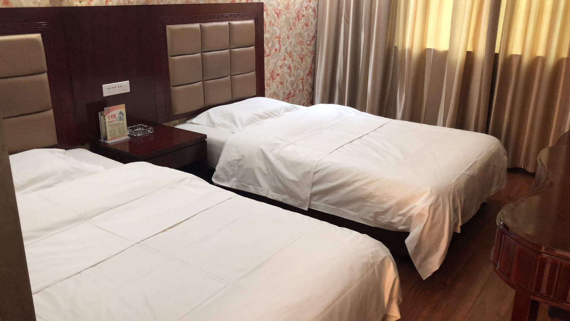 鸿禧宾馆(华山景区店)