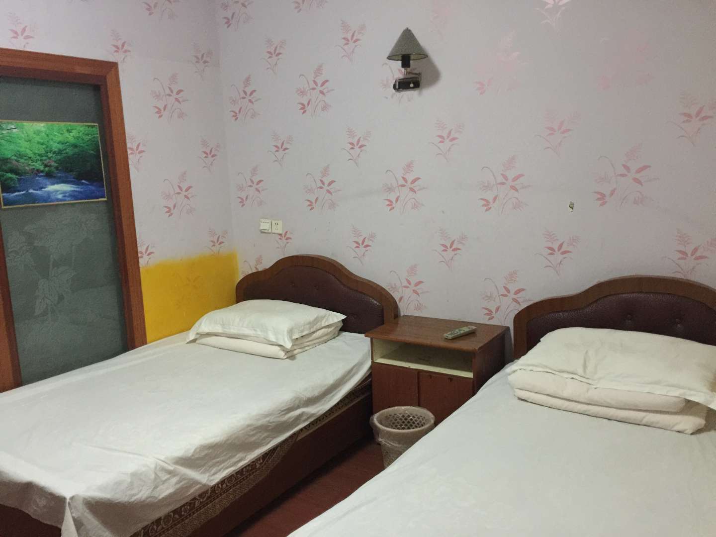 镇江振兴旅社