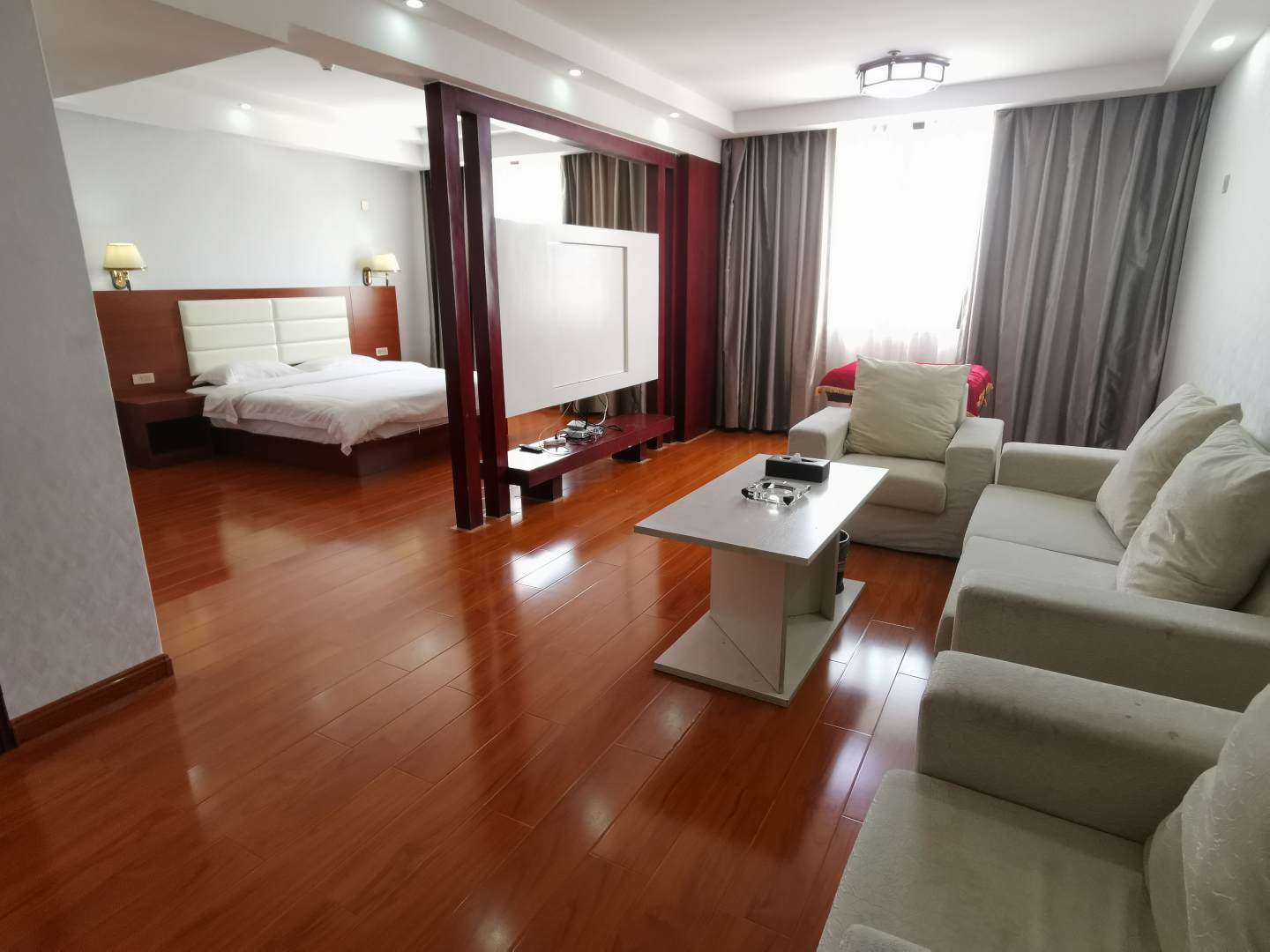汇龙温泉商务酒店