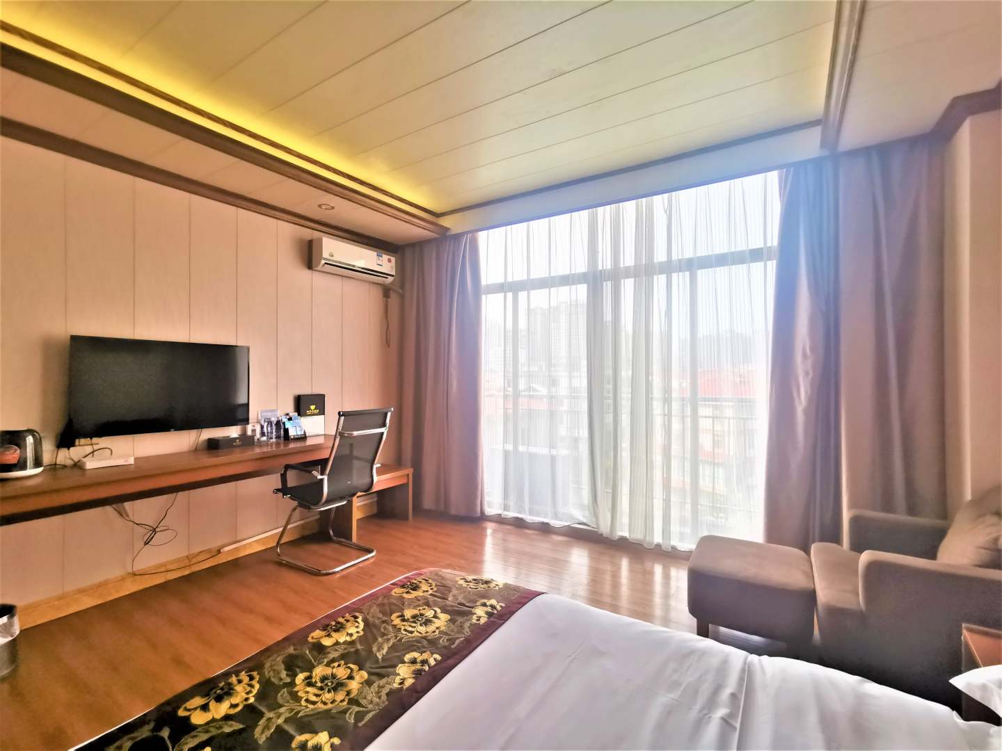 防城港良子大酒店(白鹭湾公园店)