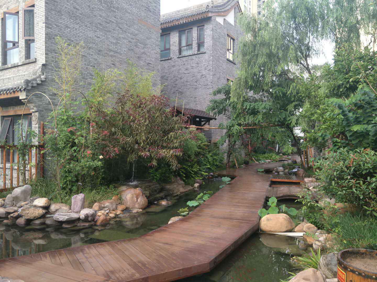 洛南花溪弄别墅酒店