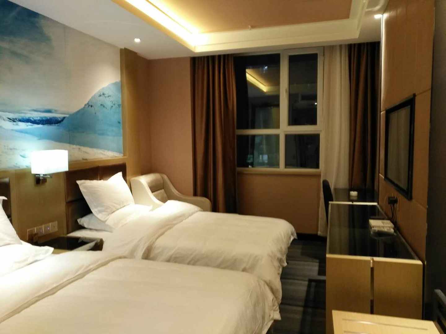 于田和天下酒店