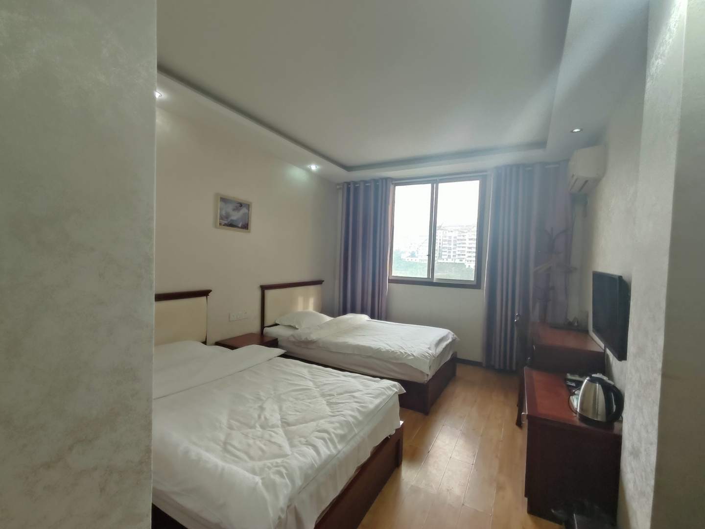 合江景餐商务宾馆