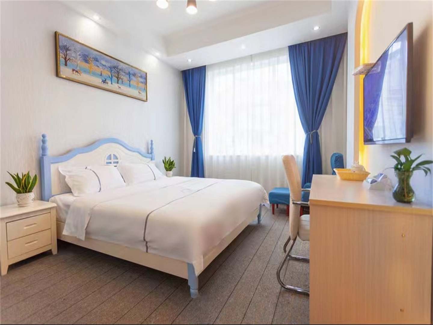 利华宾馆(通达路二段店)